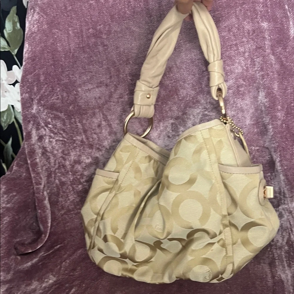 Coach Cream Signature Canvas Shoulder Bag with Leather Trim - Picture 2 of 8